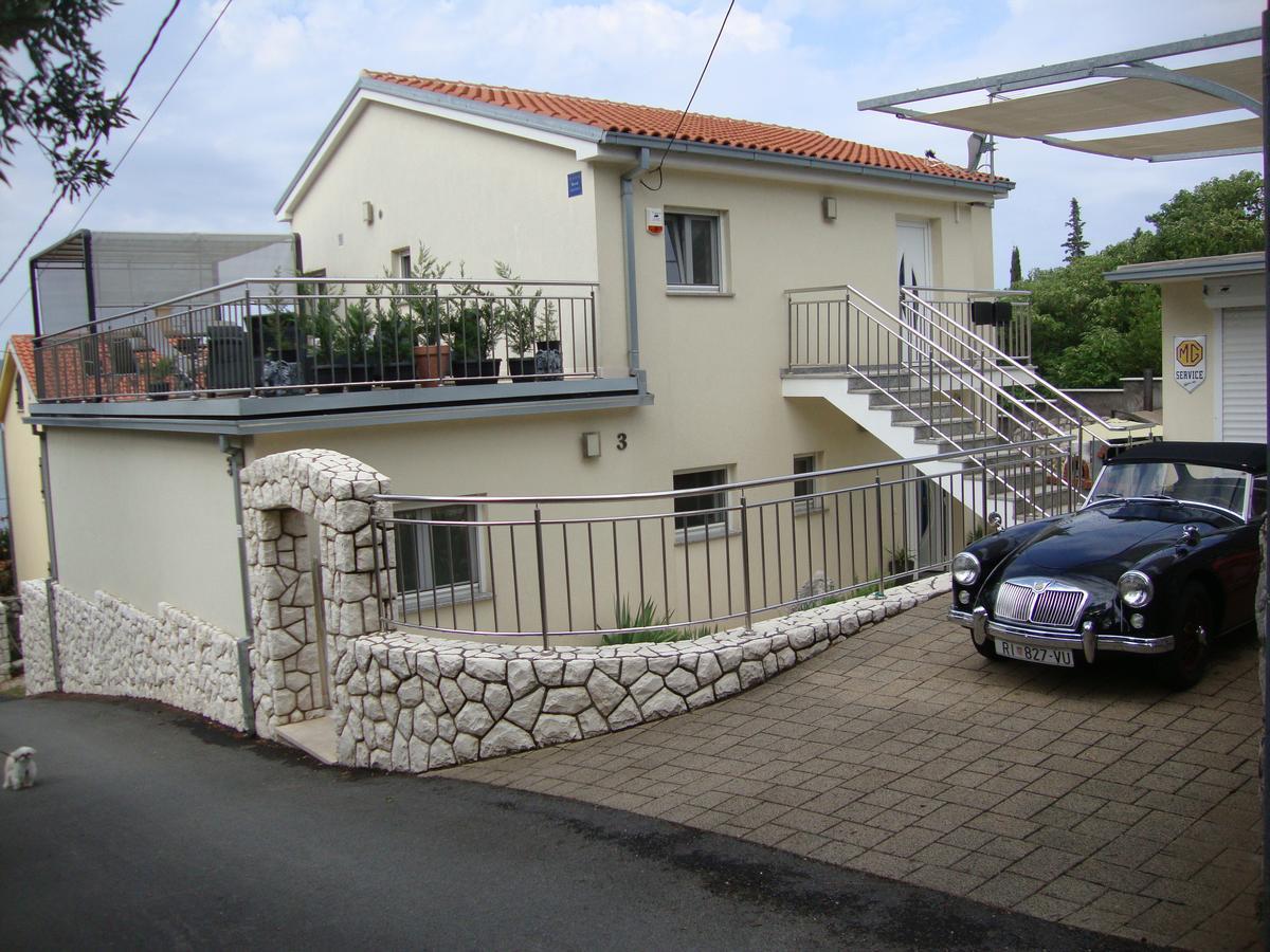 Apartments Ilona Novi Vinodolski Bagian luar foto