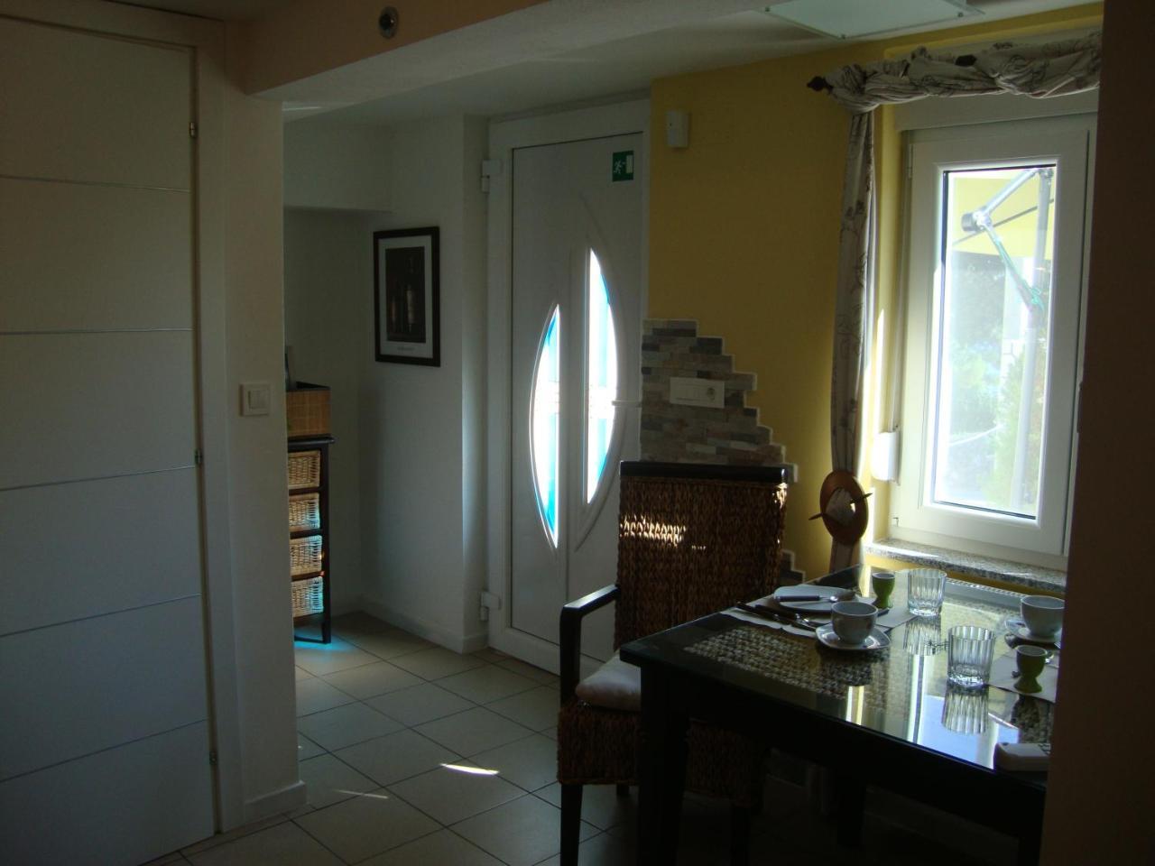 Apartments Ilona Novi Vinodolski Bagian luar foto