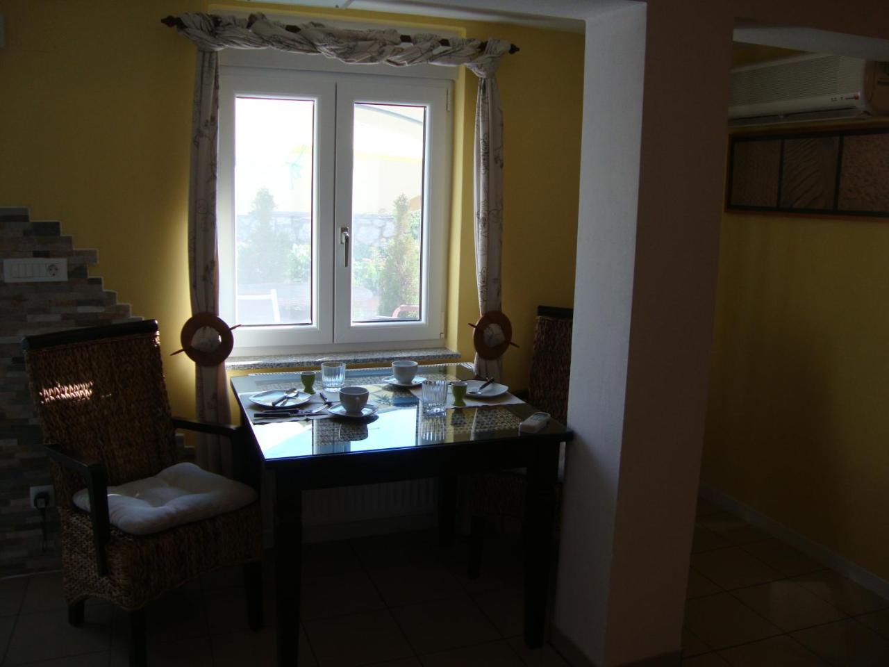Apartments Ilona Novi Vinodolski Bagian luar foto